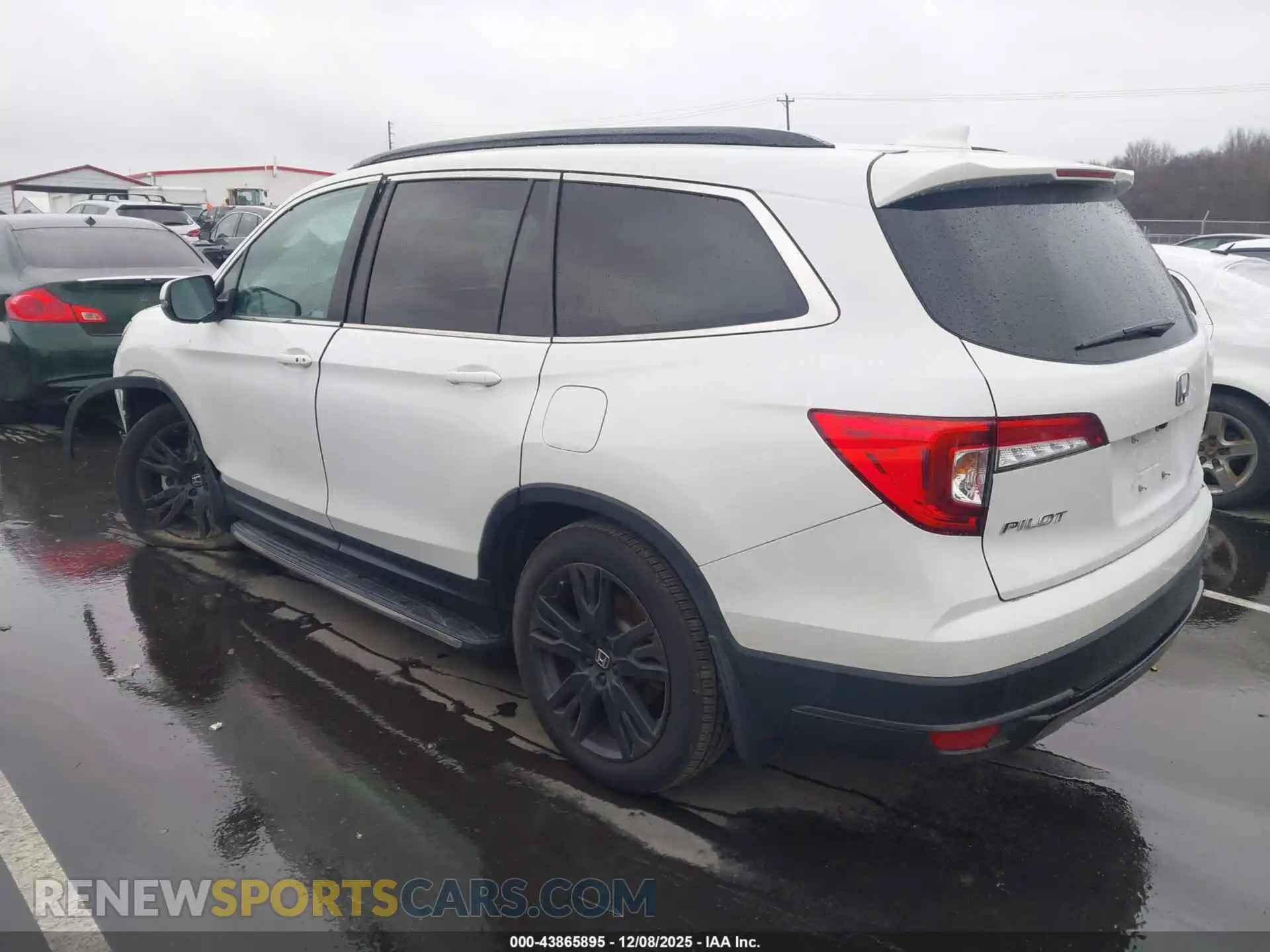 3 Photograph of a damaged car 5FNYF5H2XNB024772 HONDA PILOT 2022