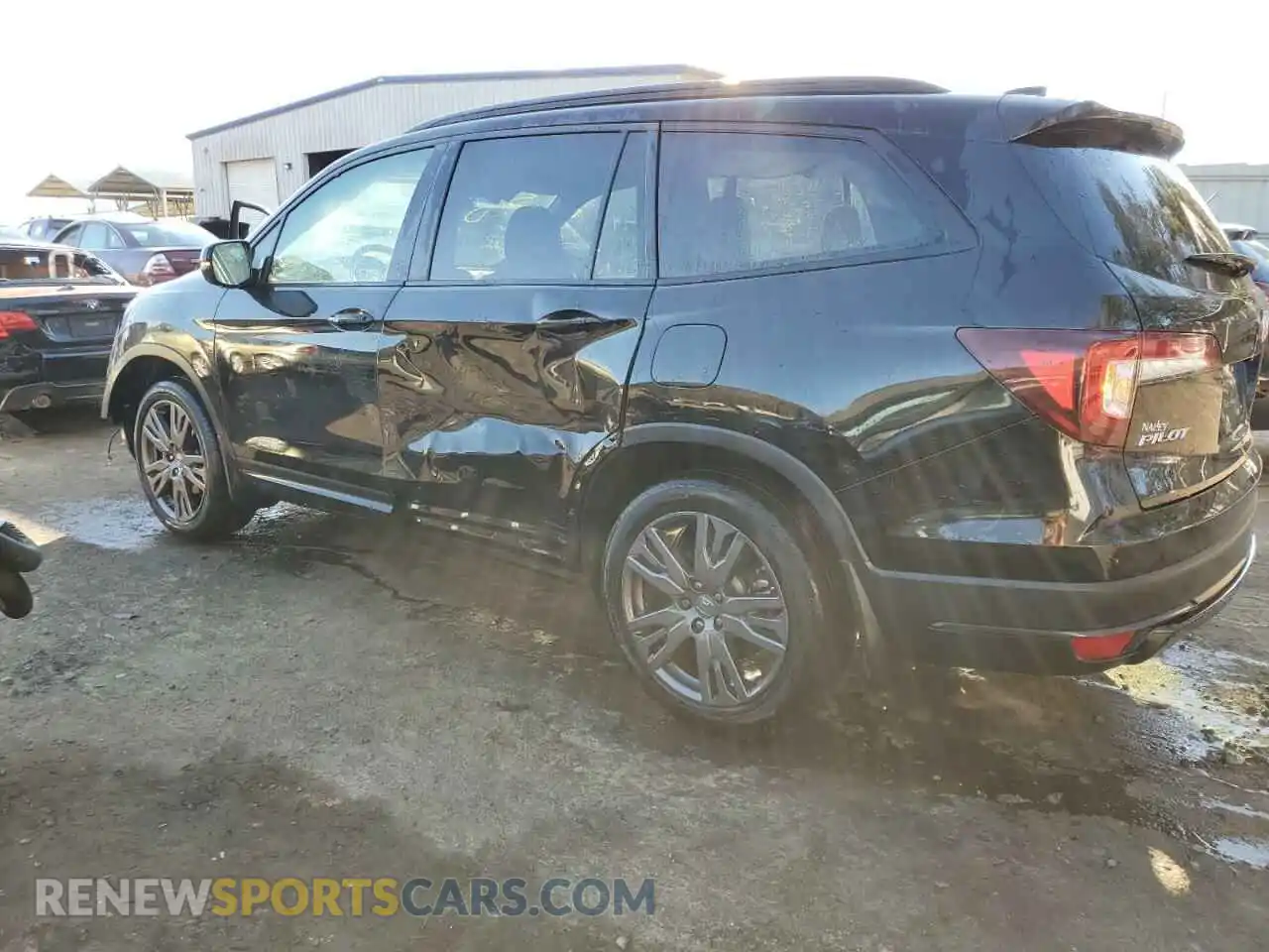 2 Photograph of a damaged car 5FNYF5H31NB007268 HONDA PILOT 2022