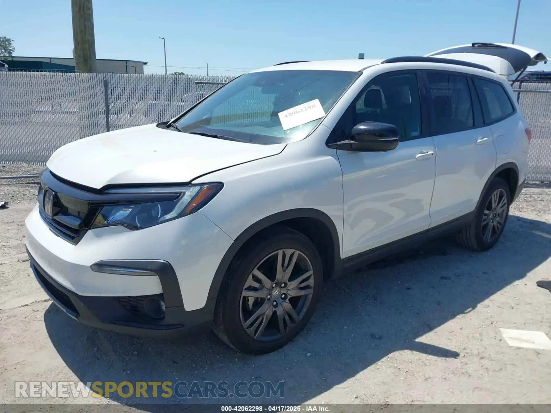 2 Photograph of a damaged car 5FNYF5H39NB019832 HONDA PILOT 2022