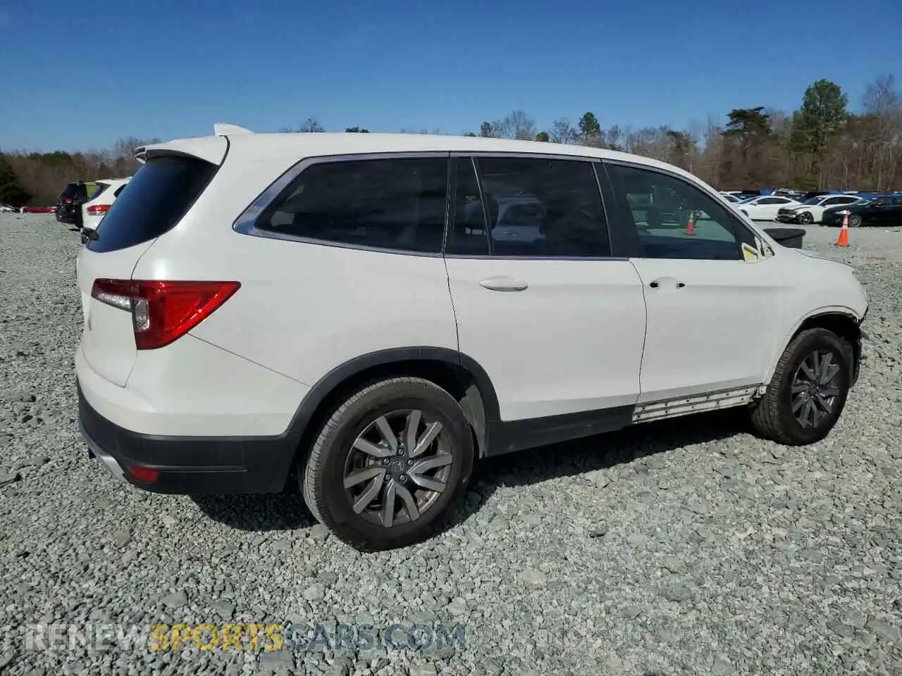 3 Photograph of a damaged car 5FNYF5H59NB016074 HONDA PILOT 2022