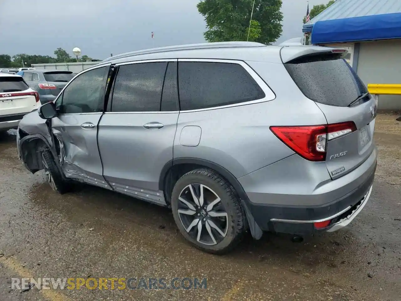 2 Photograph of a damaged car 5FNYF5H60NB004887 HONDA PILOT 2022