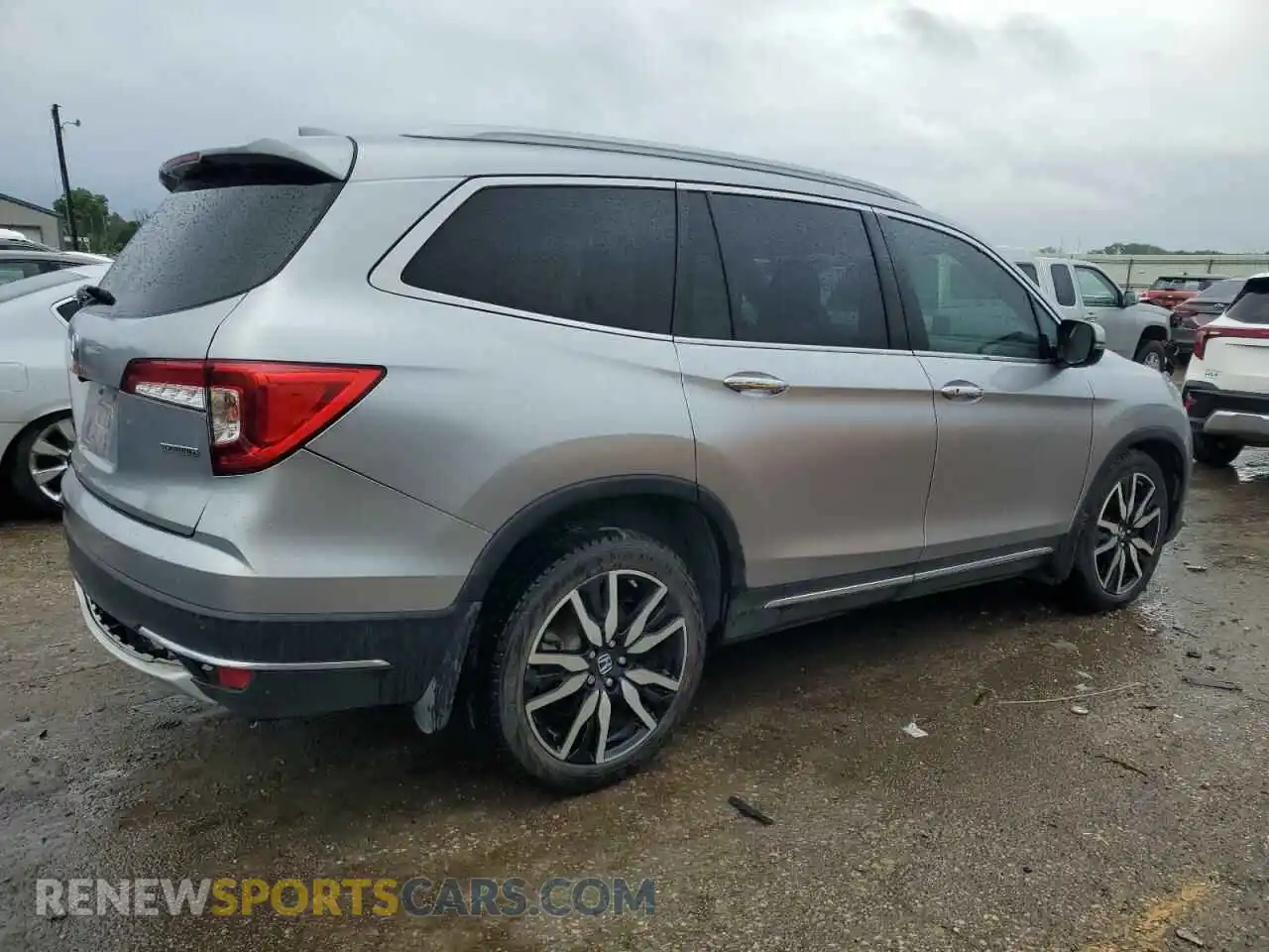 3 Photograph of a damaged car 5FNYF5H60NB004887 HONDA PILOT 2022