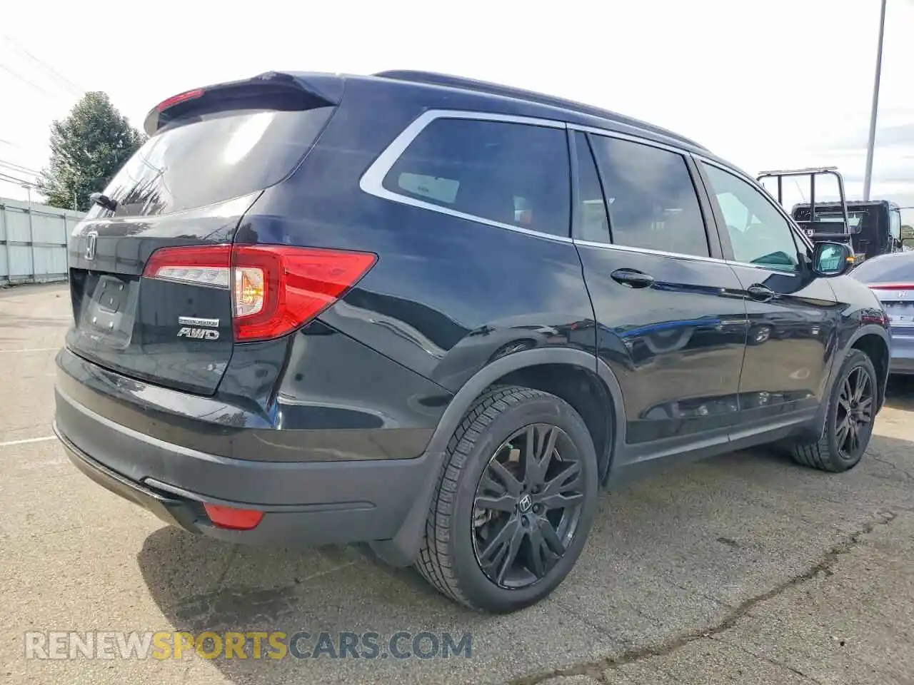 3 Photograph of a damaged car 5FNYF6H20NB014094 HONDA PILOT 2022