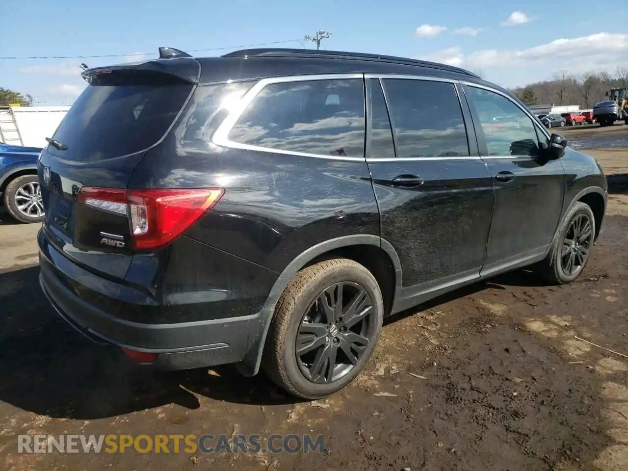 3 Photograph of a damaged car 5FNYF6H21NB094599 HONDA PILOT 2022
