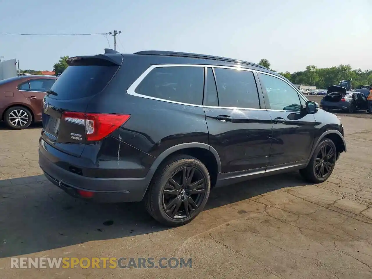 3 Photograph of a damaged car 5FNYF6H23NB068554 HONDA PILOT 2022
