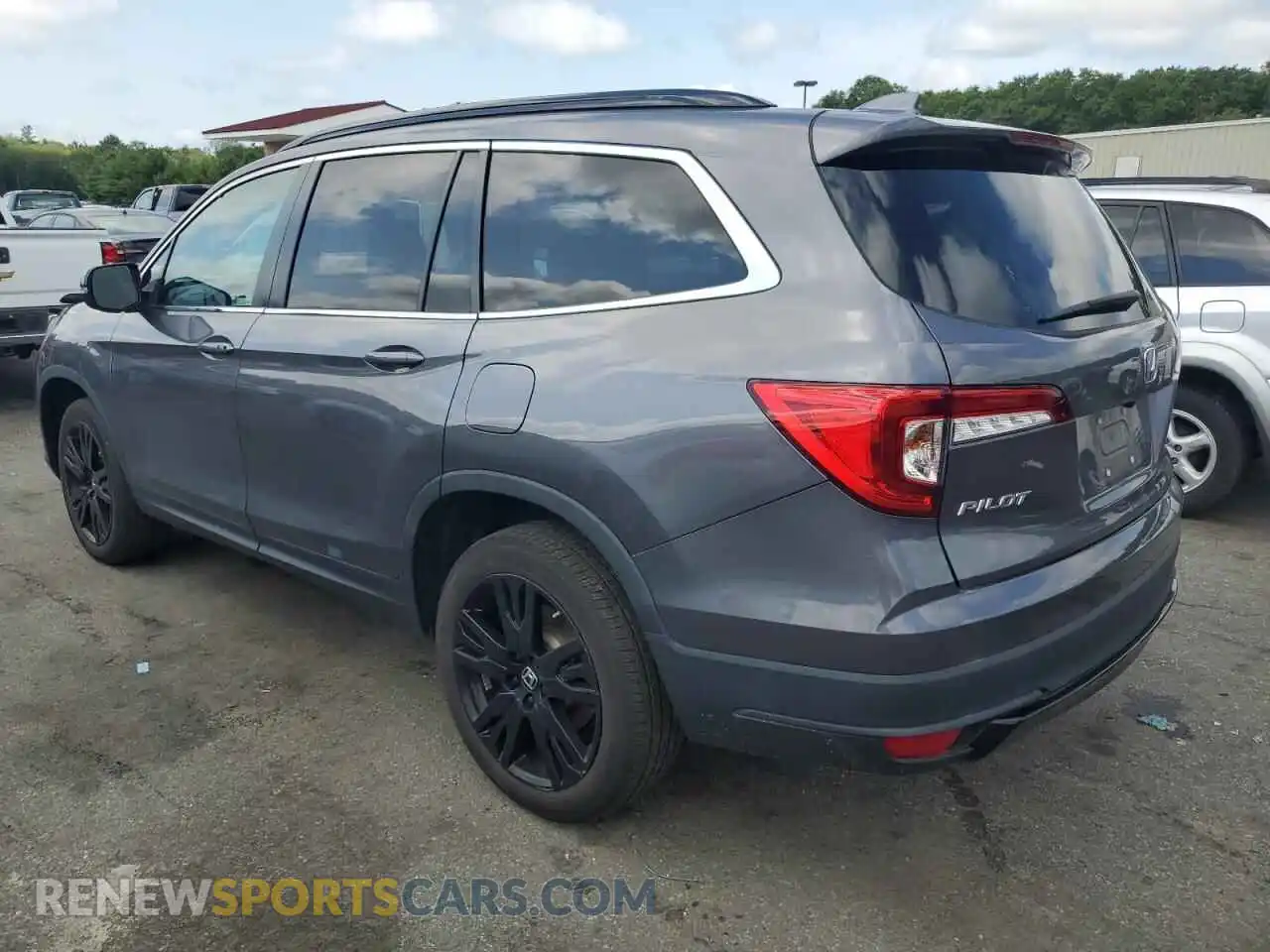 2 Photograph of a damaged car 5FNYF6H23NB072975 HONDA PILOT 2022