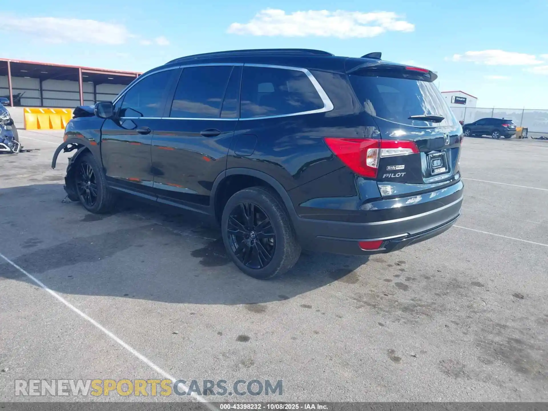 3 Photograph of a damaged car 5FNYF6H23NB093860 HONDA PILOT 2022