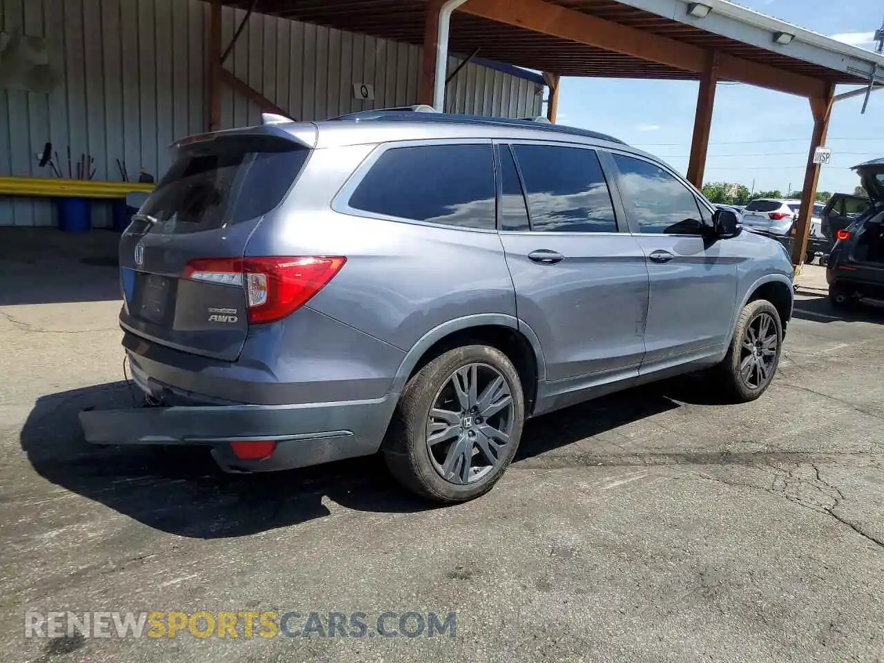 3 Photograph of a damaged car 5FNYF6H25NB046037 HONDA PILOT 2022