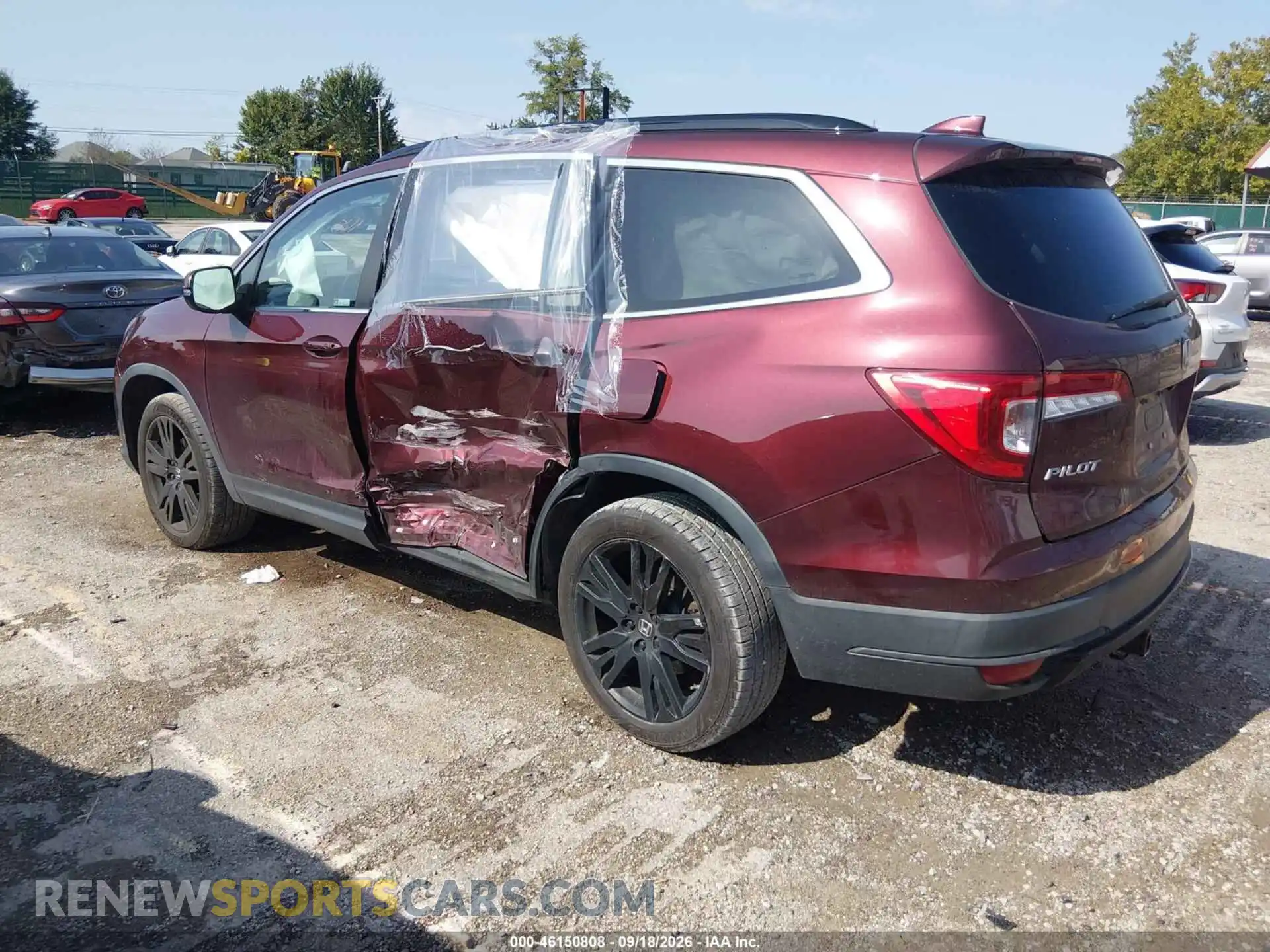 3 Photograph of a damaged car 5FNYF6H26NB005240 HONDA PILOT 2022
