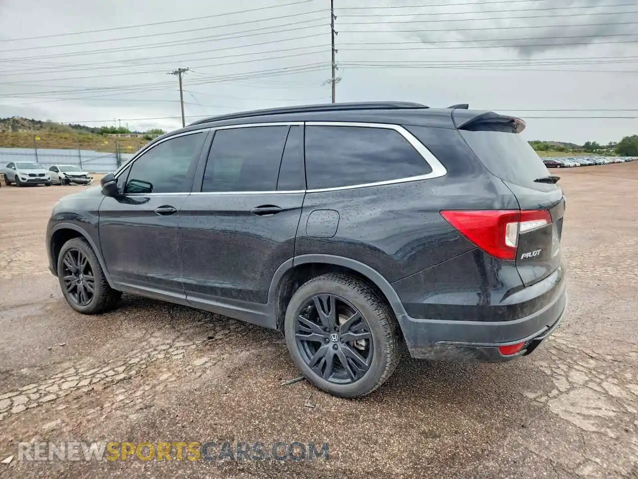 2 Photograph of a damaged car 5FNYF6H26NB032275 HONDA PILOT 2022