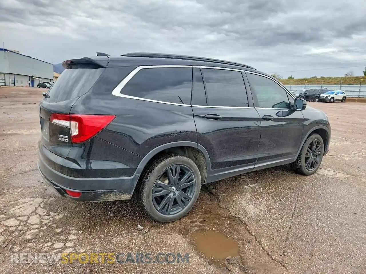 3 Photograph of a damaged car 5FNYF6H26NB032275 HONDA PILOT 2022