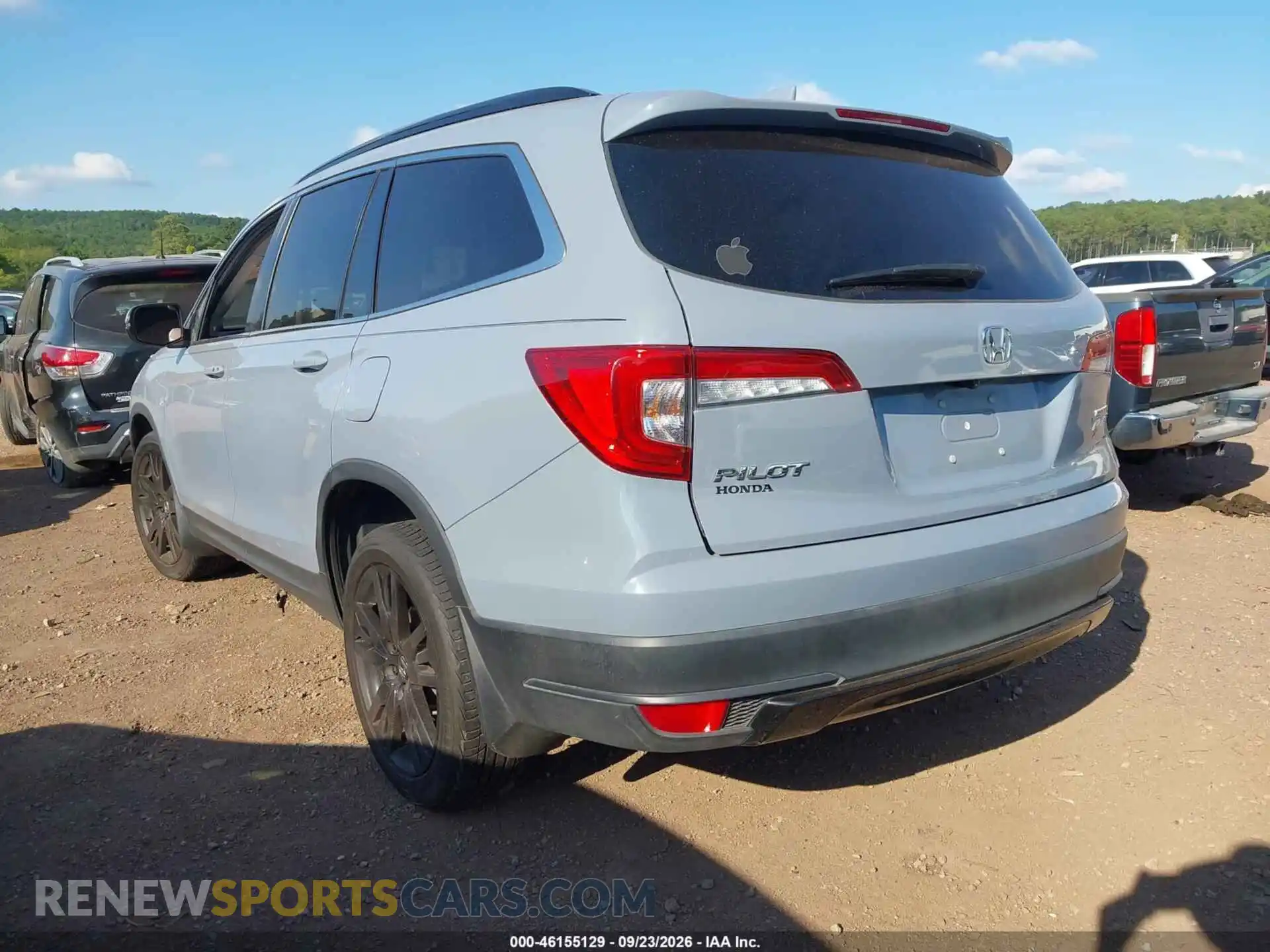3 Photograph of a damaged car 5FNYF6H26NB079533 HONDA PILOT 2022