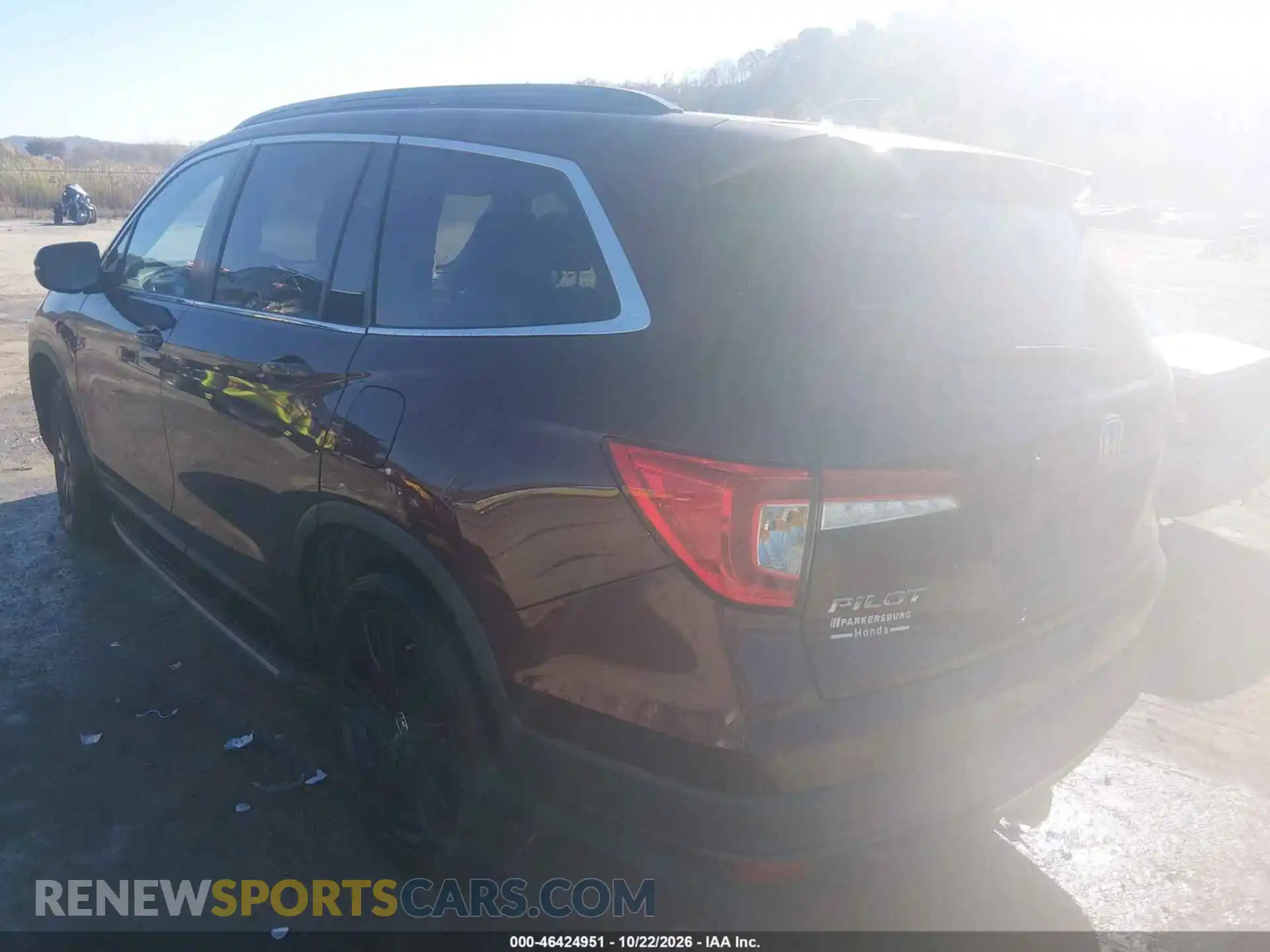3 Photograph of a damaged car 5FNYF6H29NB076092 HONDA PILOT 2022