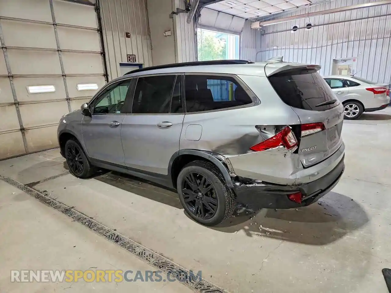 2 Photograph of a damaged car 5FNYF6H2XNB011400 HONDA PILOT 2022