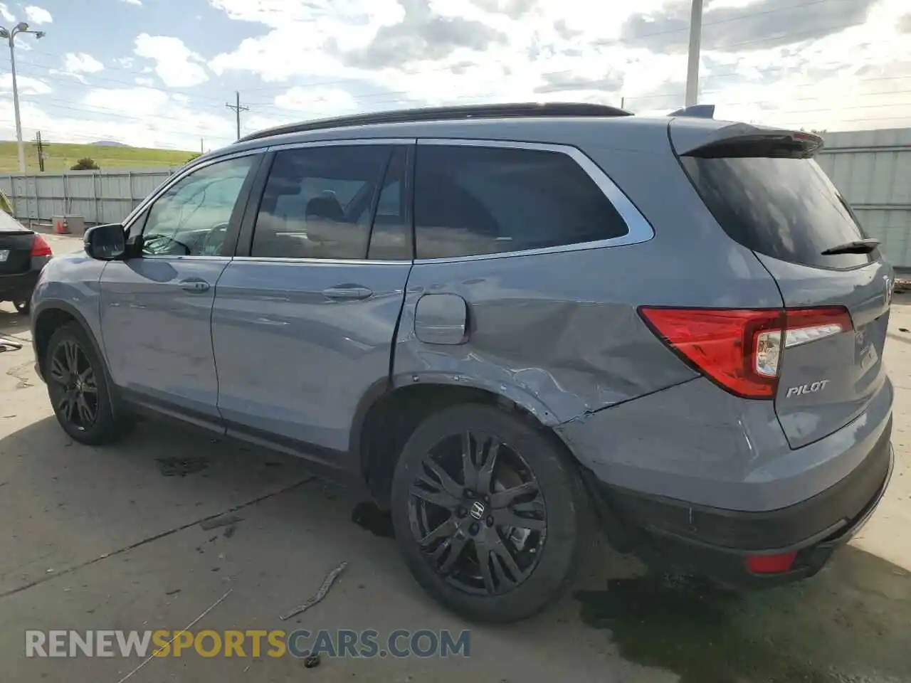 2 Photograph of a damaged car 5FNYF6H2XNB055610 HONDA PILOT 2022