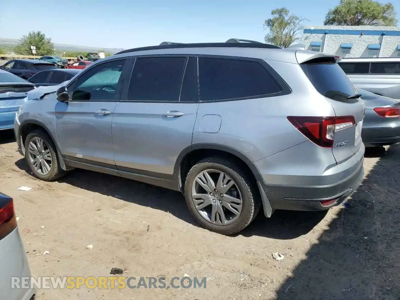 2 Photograph of a damaged car 5FNYF6H31NB077665 HONDA PILOT 2022