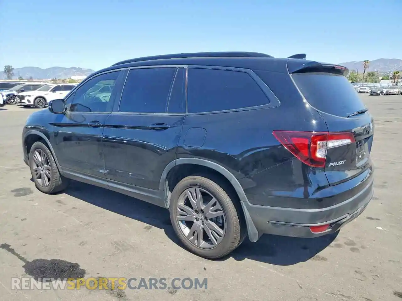 2 Photograph of a damaged car 5FNYF6H32NB051530 HONDA PILOT 2022