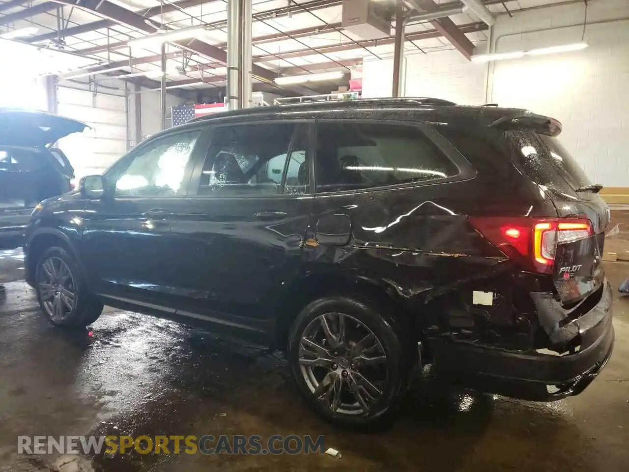 2 Photograph of a damaged car 5FNYF6H37NB091036 HONDA PILOT 2022