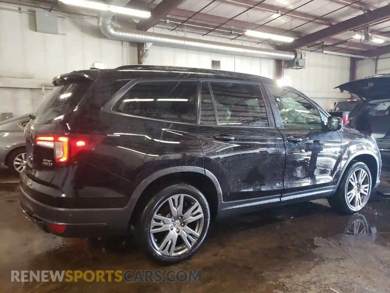 3 Photograph of a damaged car 5FNYF6H37NB091036 HONDA PILOT 2022