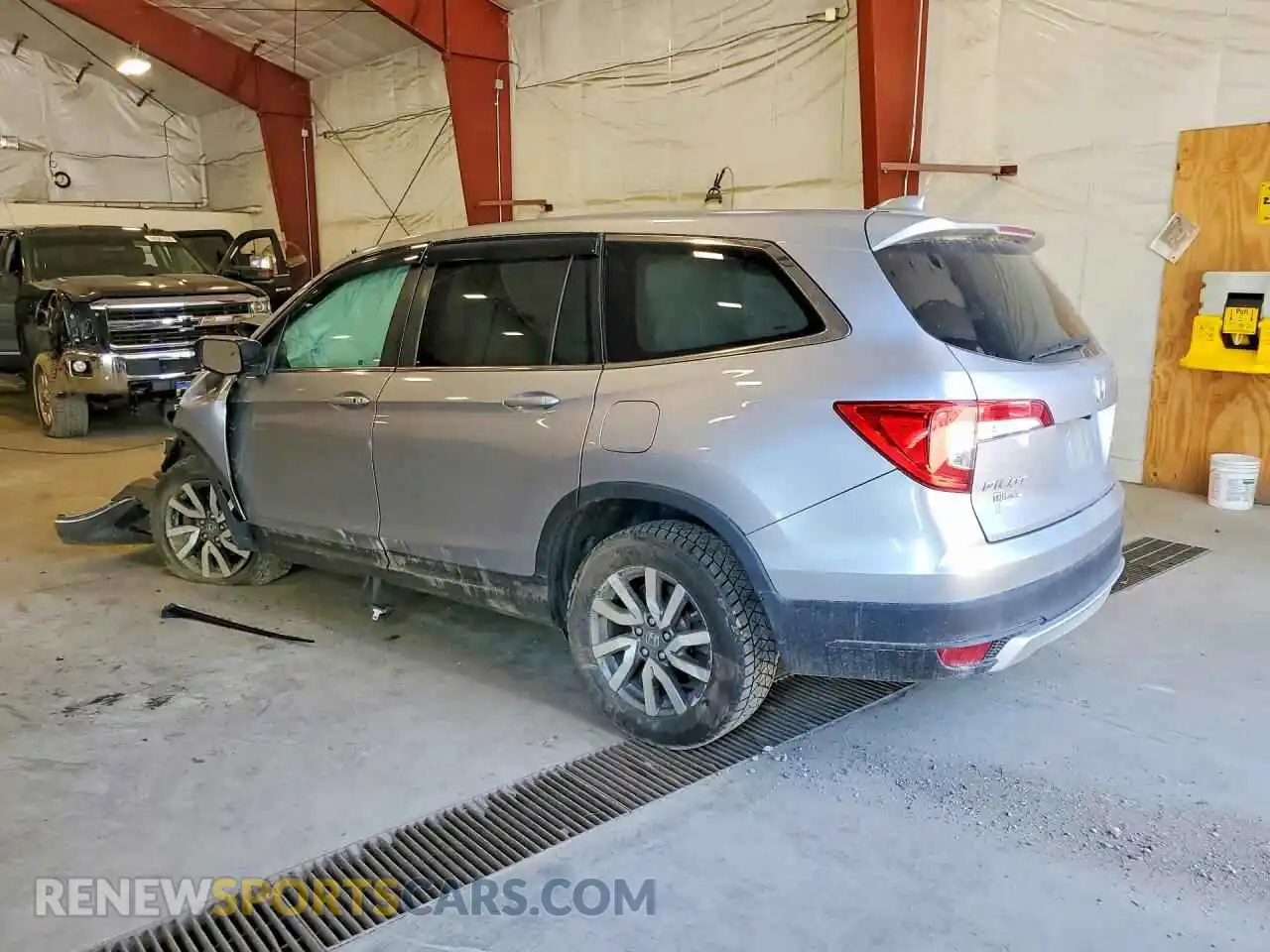 2 Photograph of a damaged car 5FNYF6H59NB011012 HONDA PILOT 2022