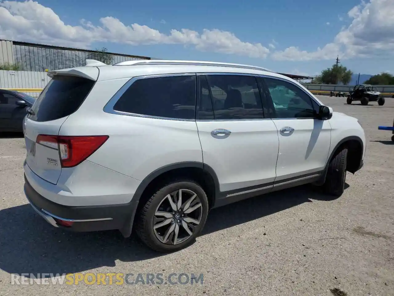 3 Photograph of a damaged car 5FNYF6H66NB091166 HONDA PILOT 2022