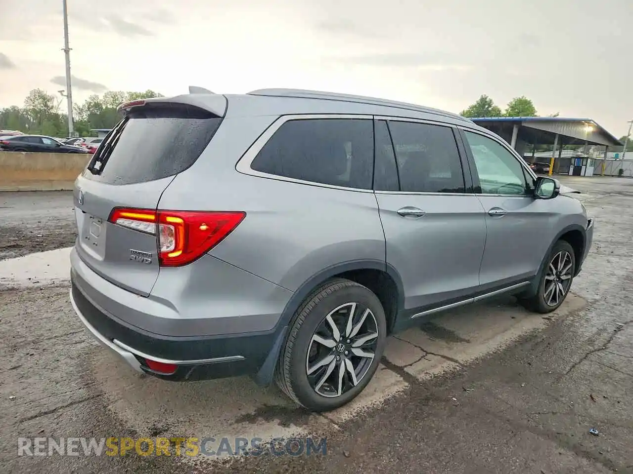3 Photograph of a damaged car 5FNYF6H66NB094925 HONDA PILOT 2022
