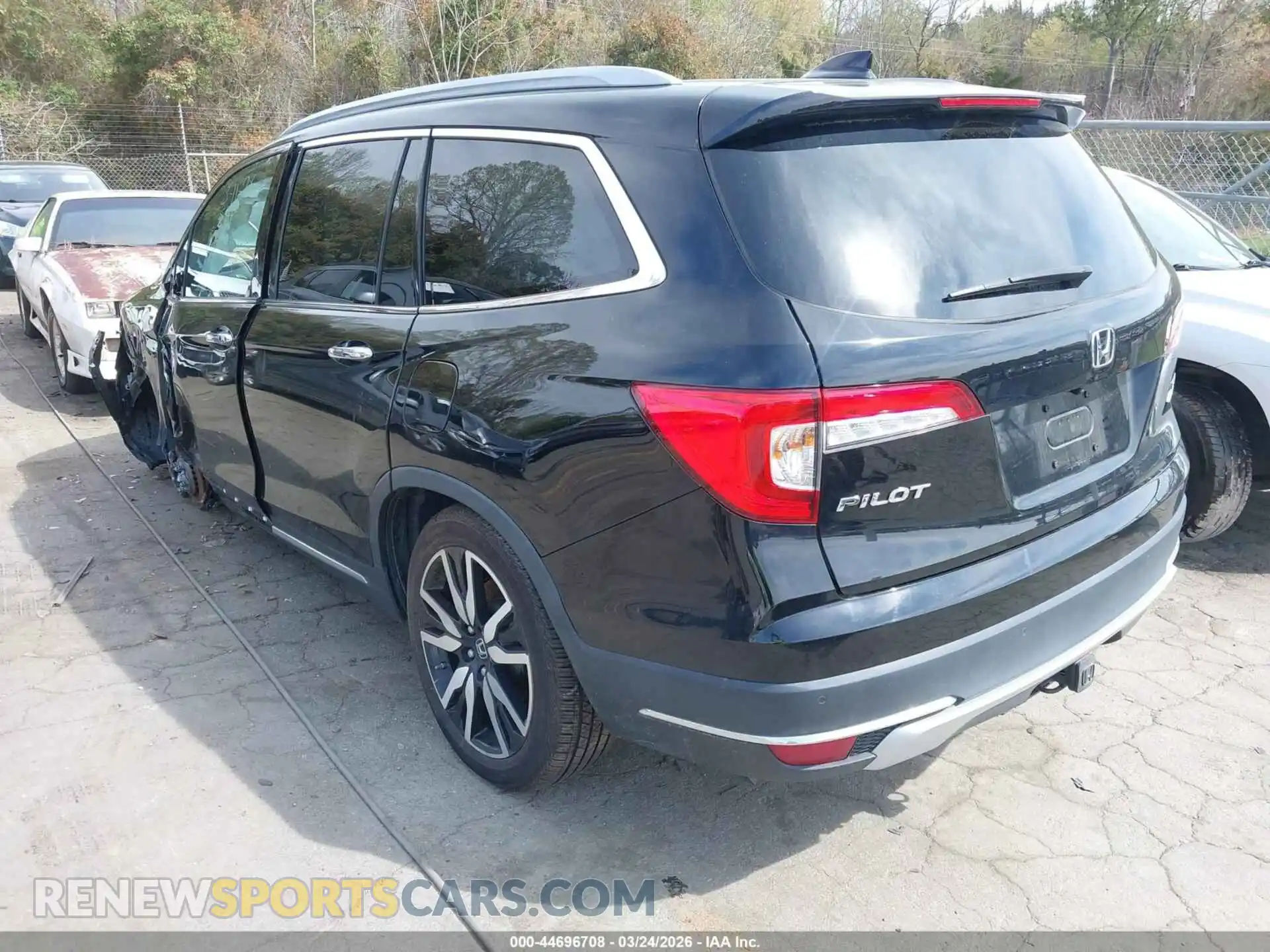 3 Photograph of a damaged car 5FNYF6H68NB076541 HONDA PILOT 2022