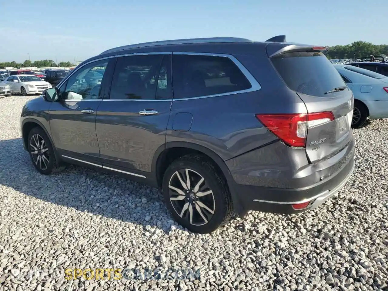 2 Photograph of a damaged car 5FNYF6H69NB087757 HONDA PILOT 2022
