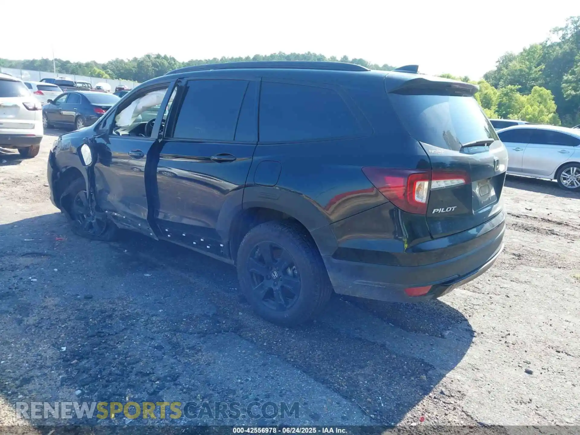 3 Photograph of a damaged car 5FNYF6H84NB085965 HONDA PILOT 2022