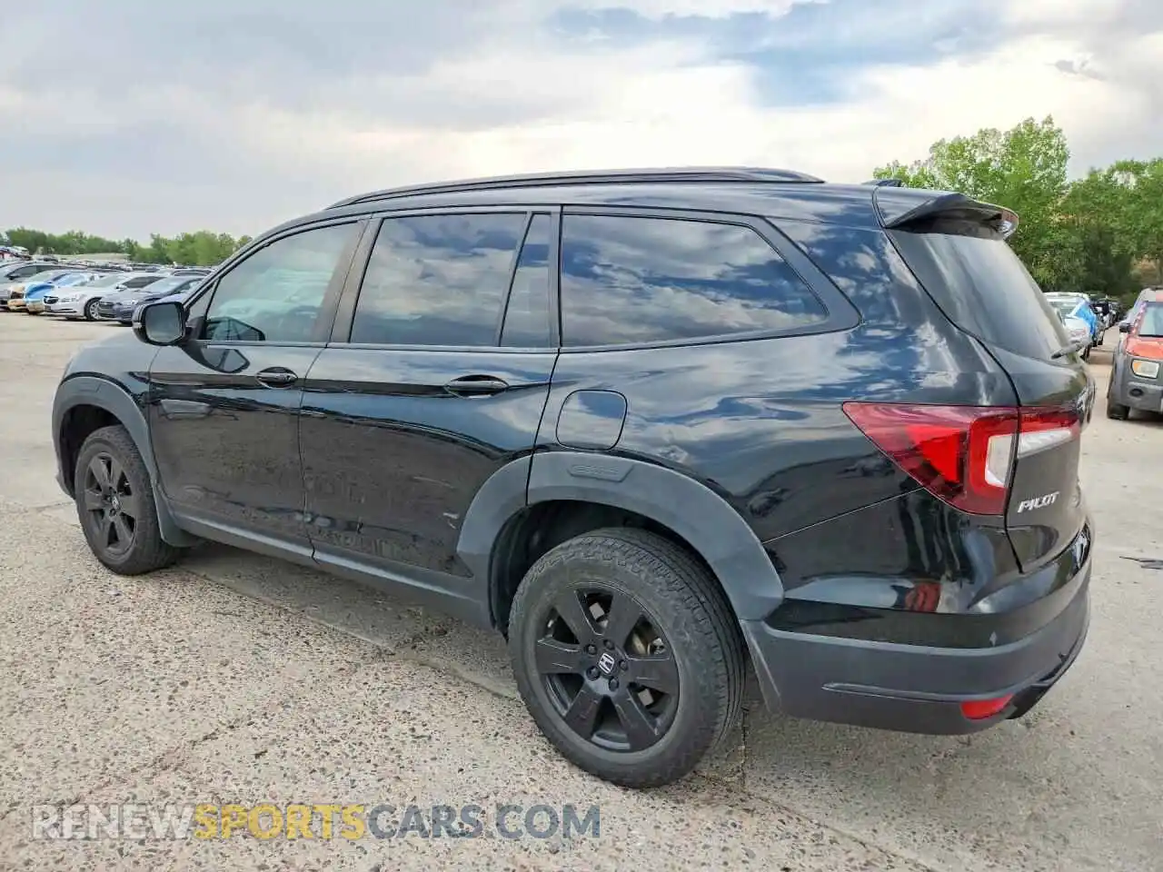 2 Photograph of a damaged car 5FNYF6H8XNB062111 HONDA PILOT 2022