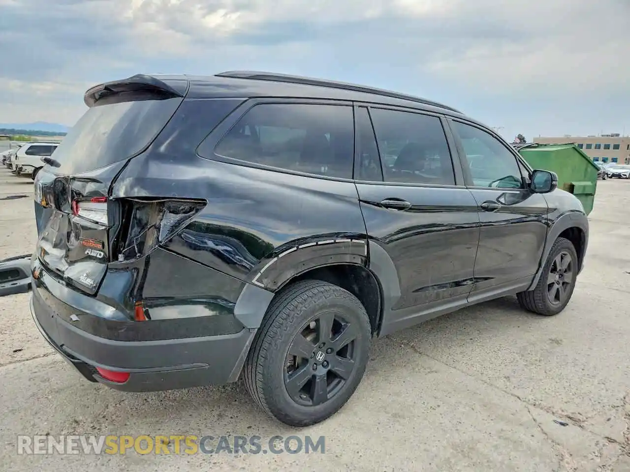 3 Photograph of a damaged car 5FNYF6H8XNB062111 HONDA PILOT 2022