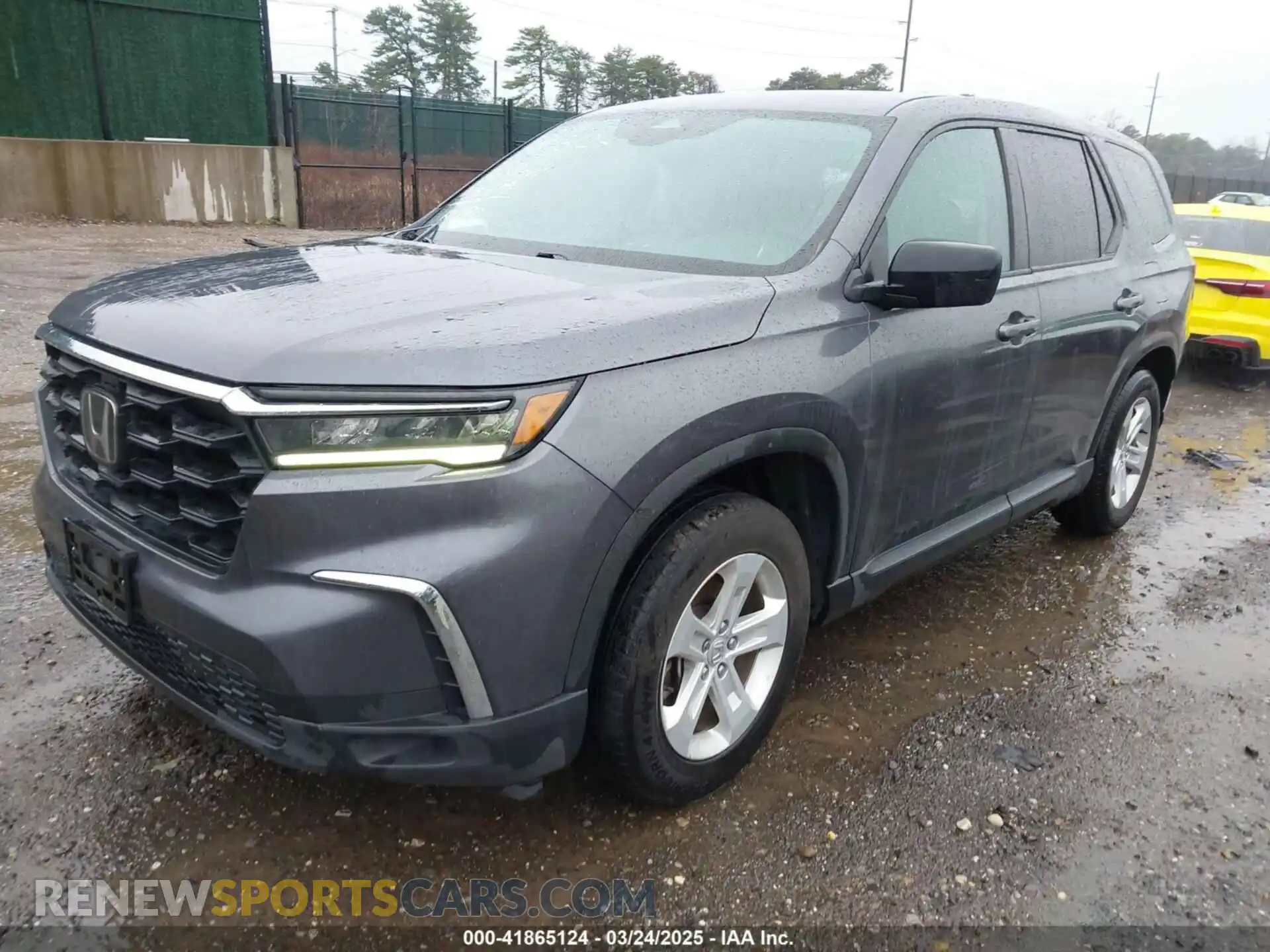 2 Photograph of a damaged car 5FNYG1H21PB020666 HONDA PILOT 2023