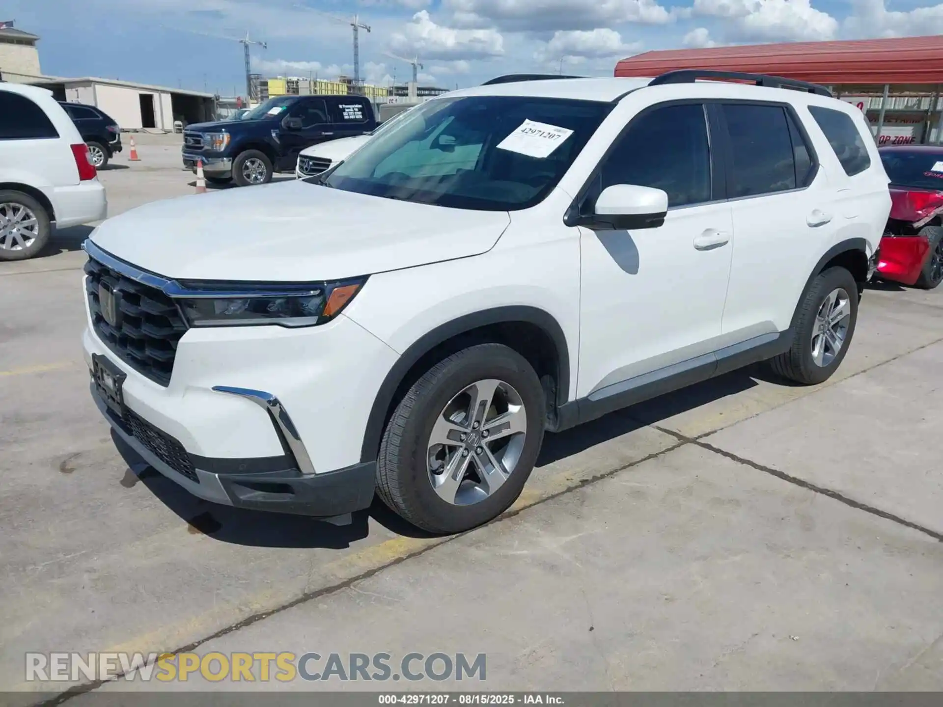 2 Photograph of a damaged car 5FNYG1H48PB058686 HONDA PILOT 2023