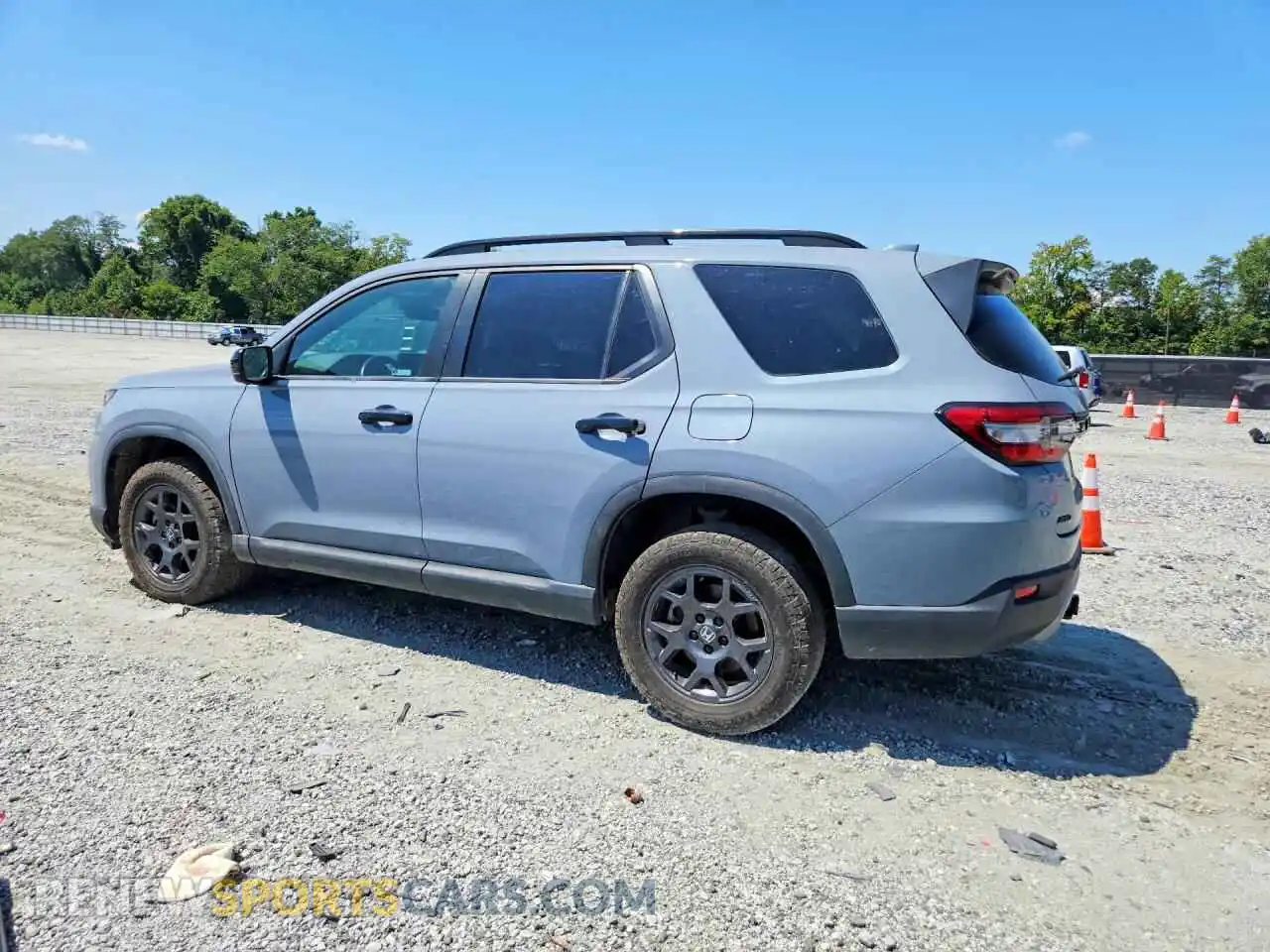 2 Photograph of a damaged car 5FNYG1H61PB034179 HONDA PILOT 2023