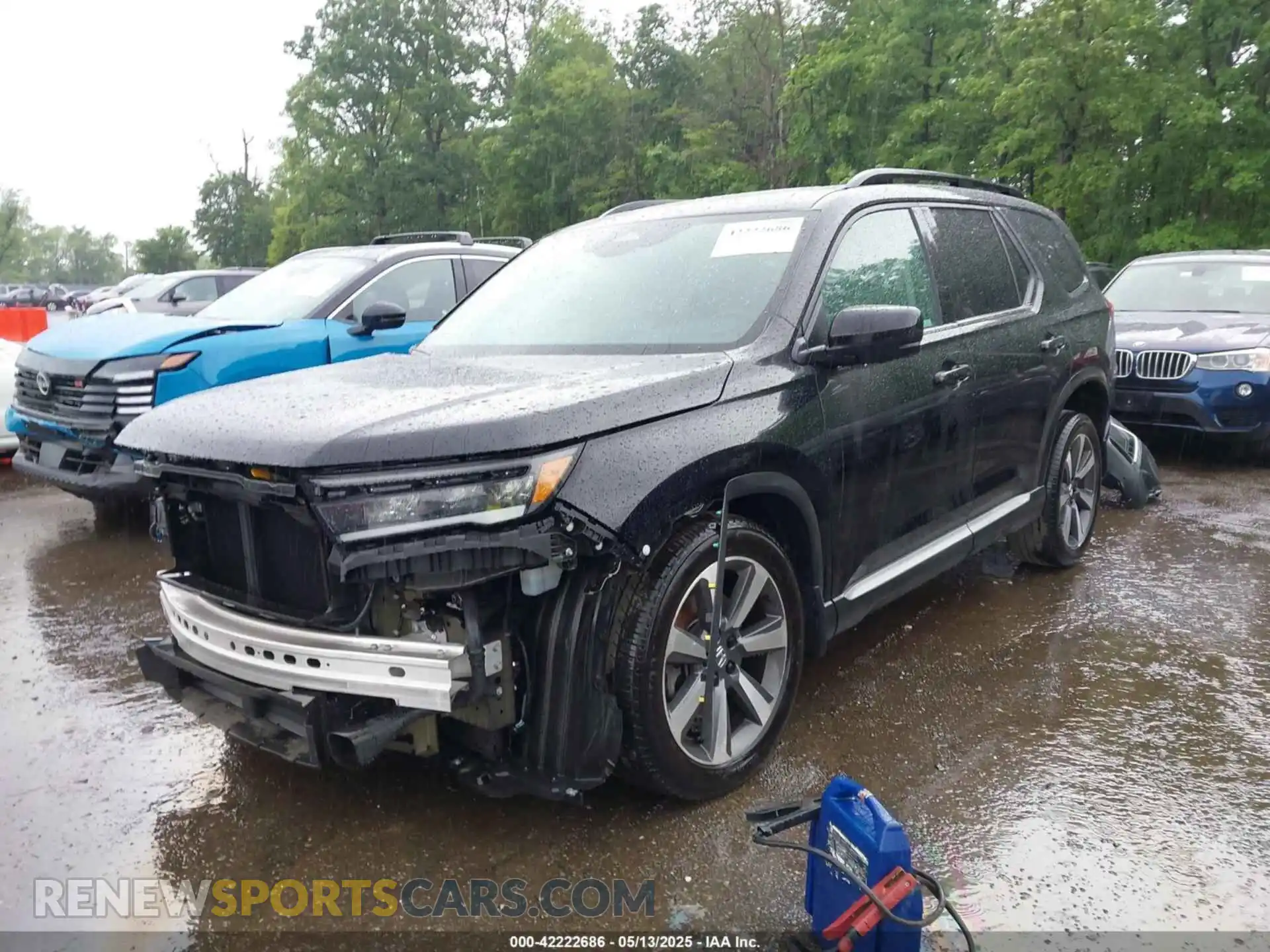 2 Photograph of a damaged car 5FNYG1H87PB040148 HONDA PILOT 2023