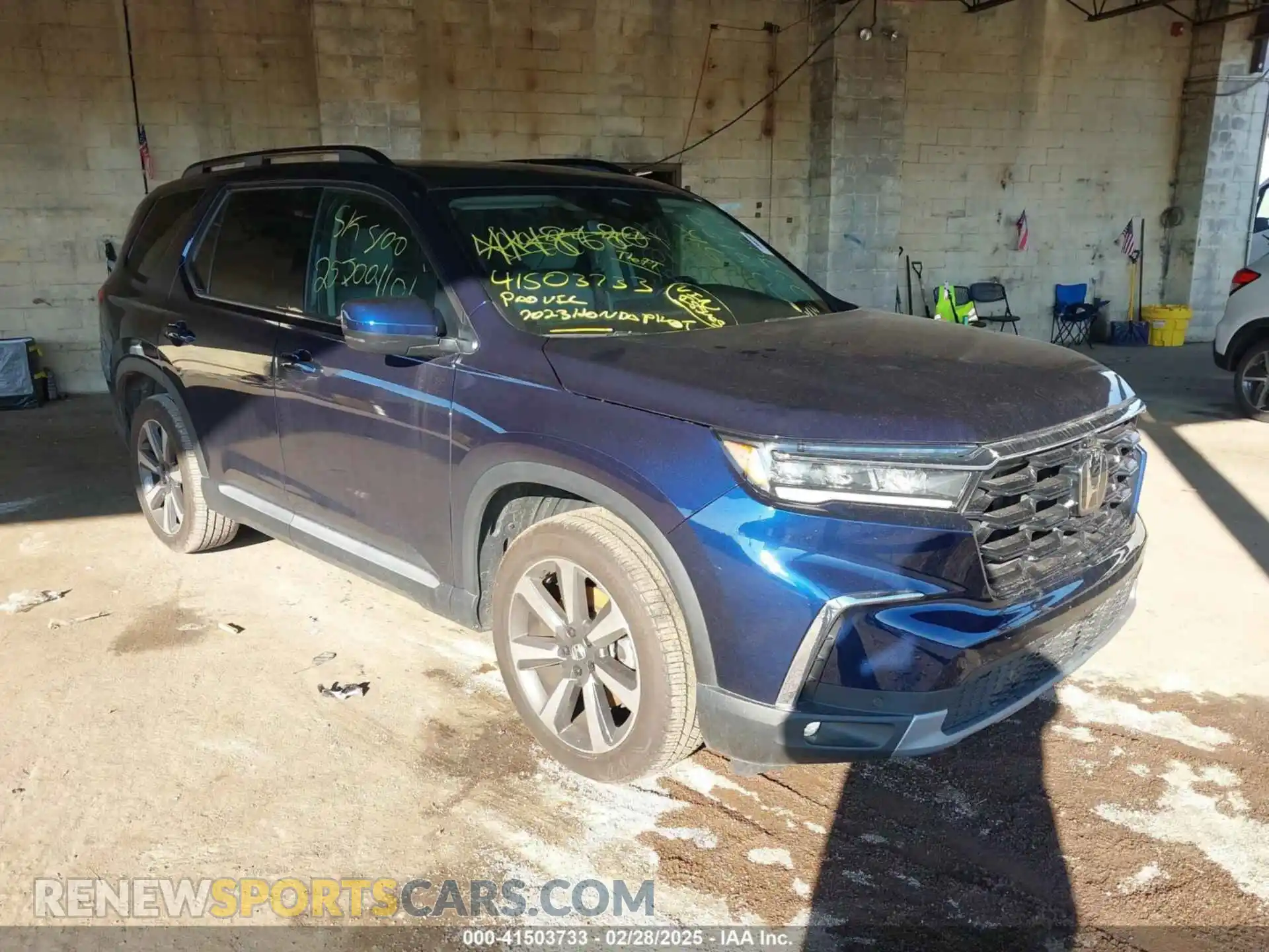 1 Photograph of a damaged car 5FNYG1H87PB040554 HONDA PILOT 2023