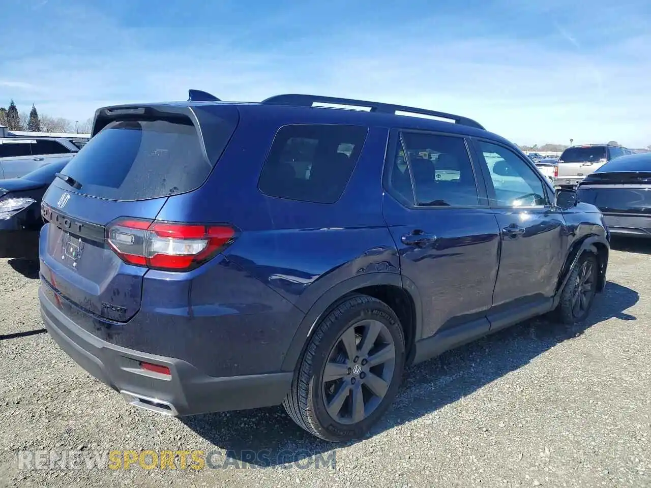 3 Photograph of a damaged car 5FNYG2H32PB007875 HONDA PILOT 2023