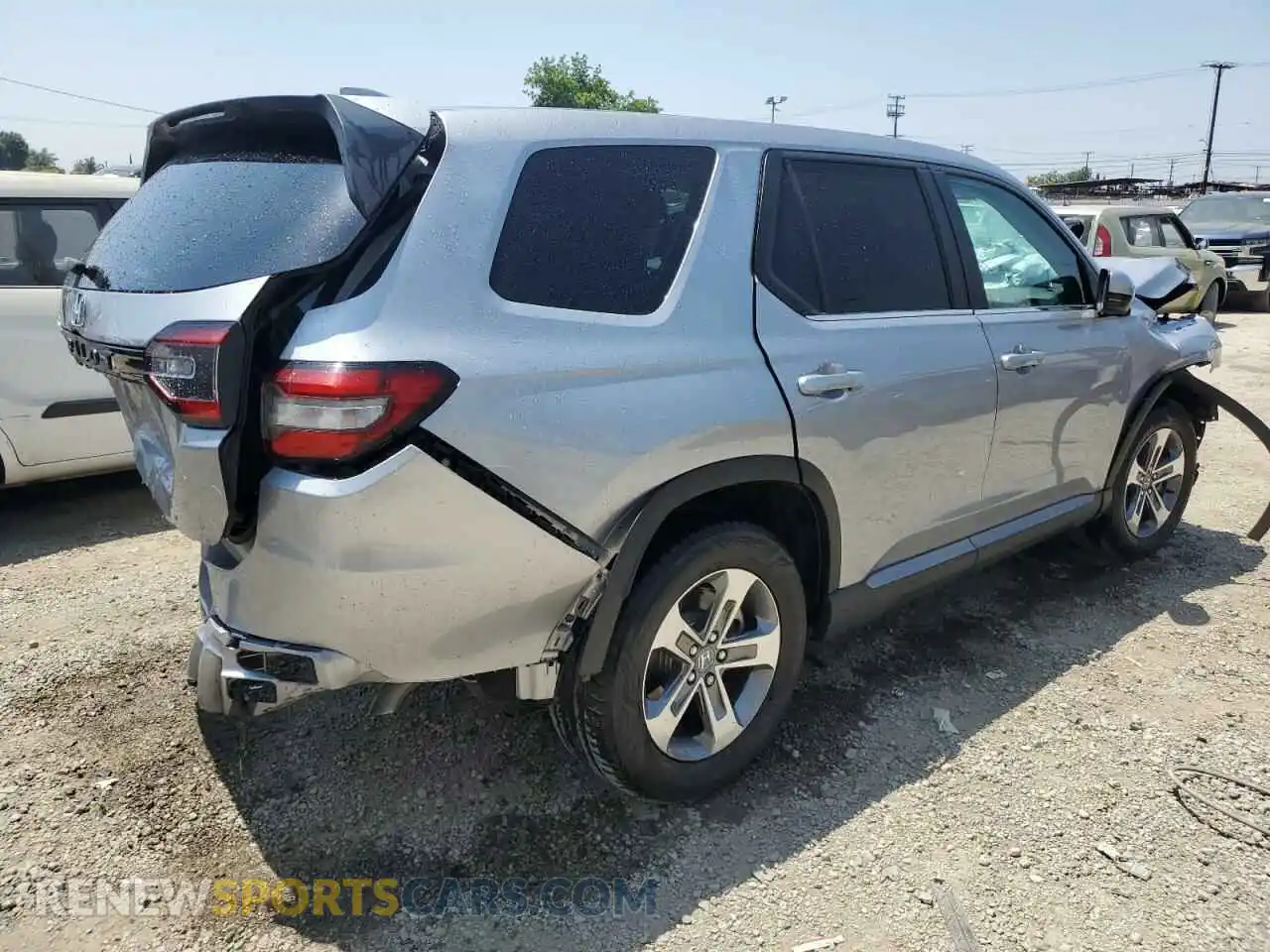 3 Photograph of a damaged car 5FNYG2H53PB010155 HONDA PILOT 2023