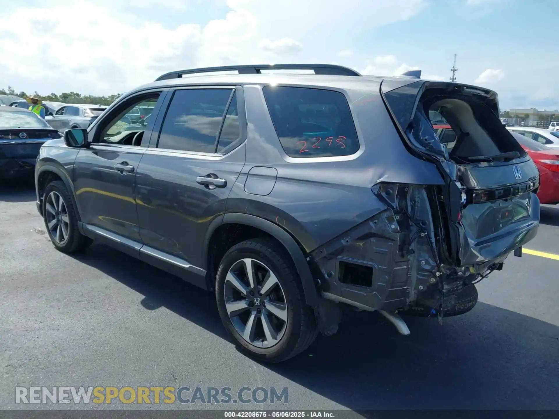 3 Photograph of a damaged car 5FNYG2H71PB012374 HONDA PILOT 2023