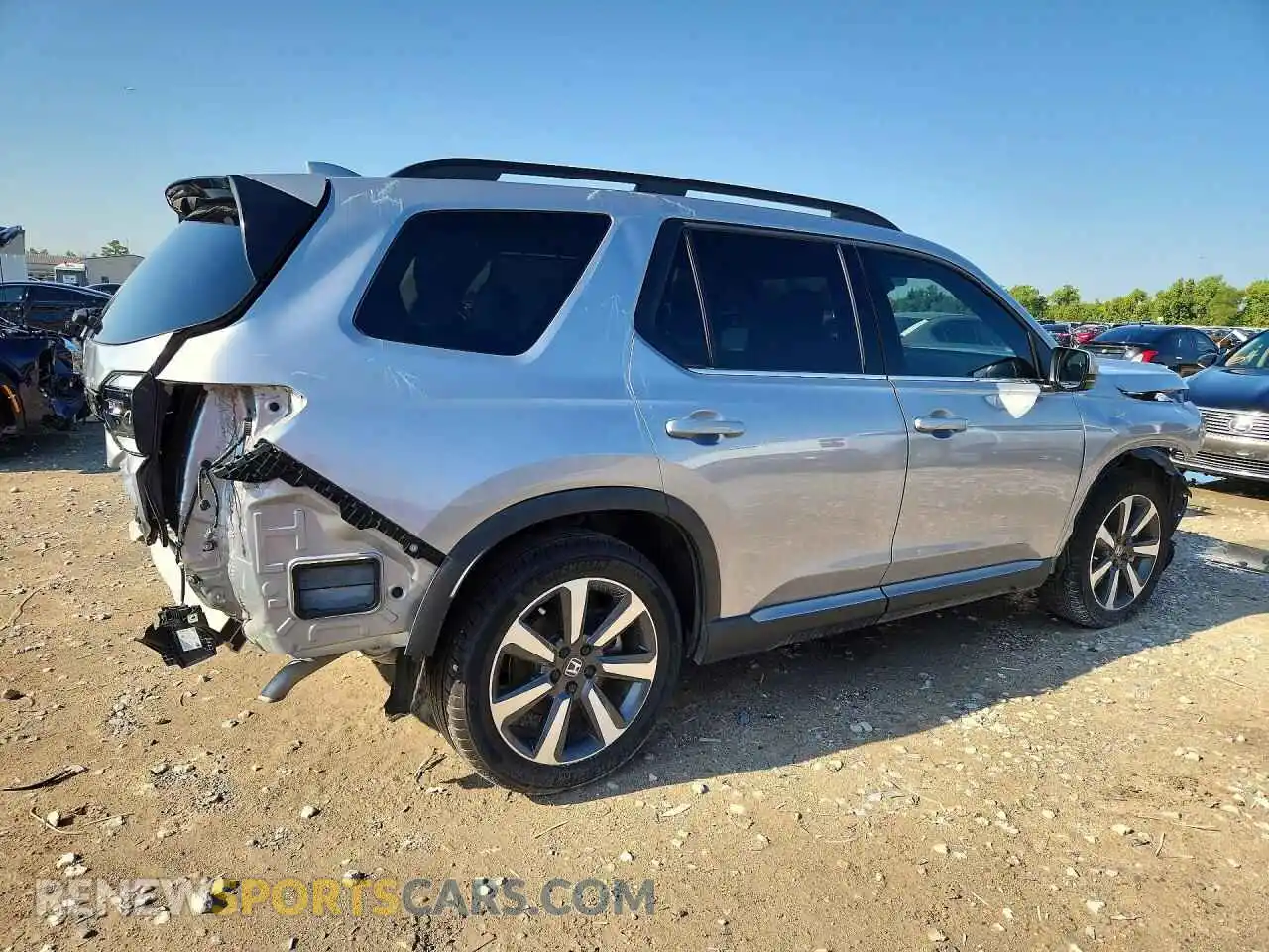 3 Photograph of a damaged car 5FNYG2H75PB009767 HONDA PILOT 2023