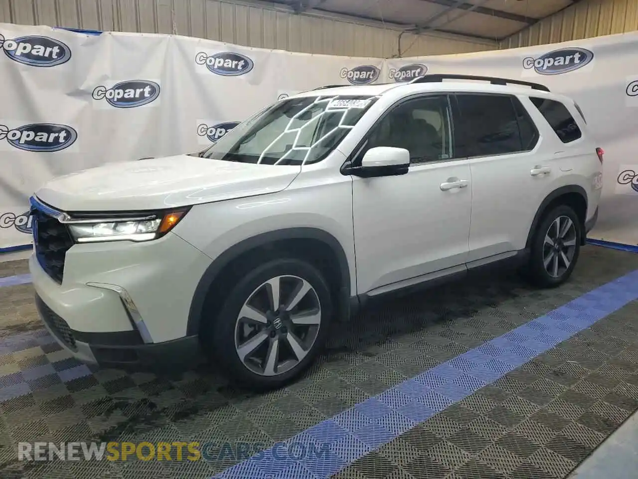 1 Photograph of a damaged car 5FNYG2H75PB013611 HONDA PILOT 2023