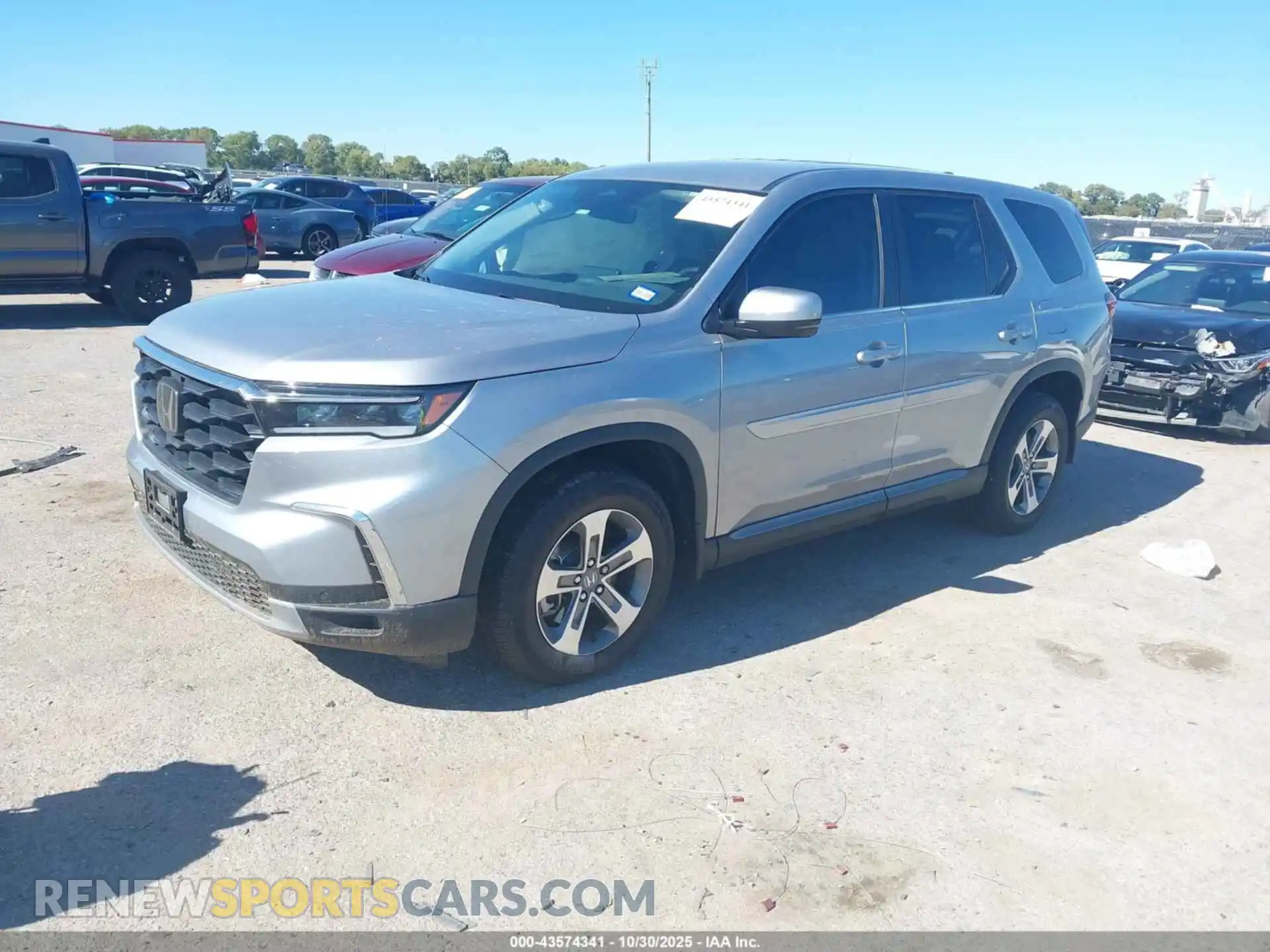 2 Photograph of a damaged car 5FNYG1H43RB024383 HONDA PILOT 2024