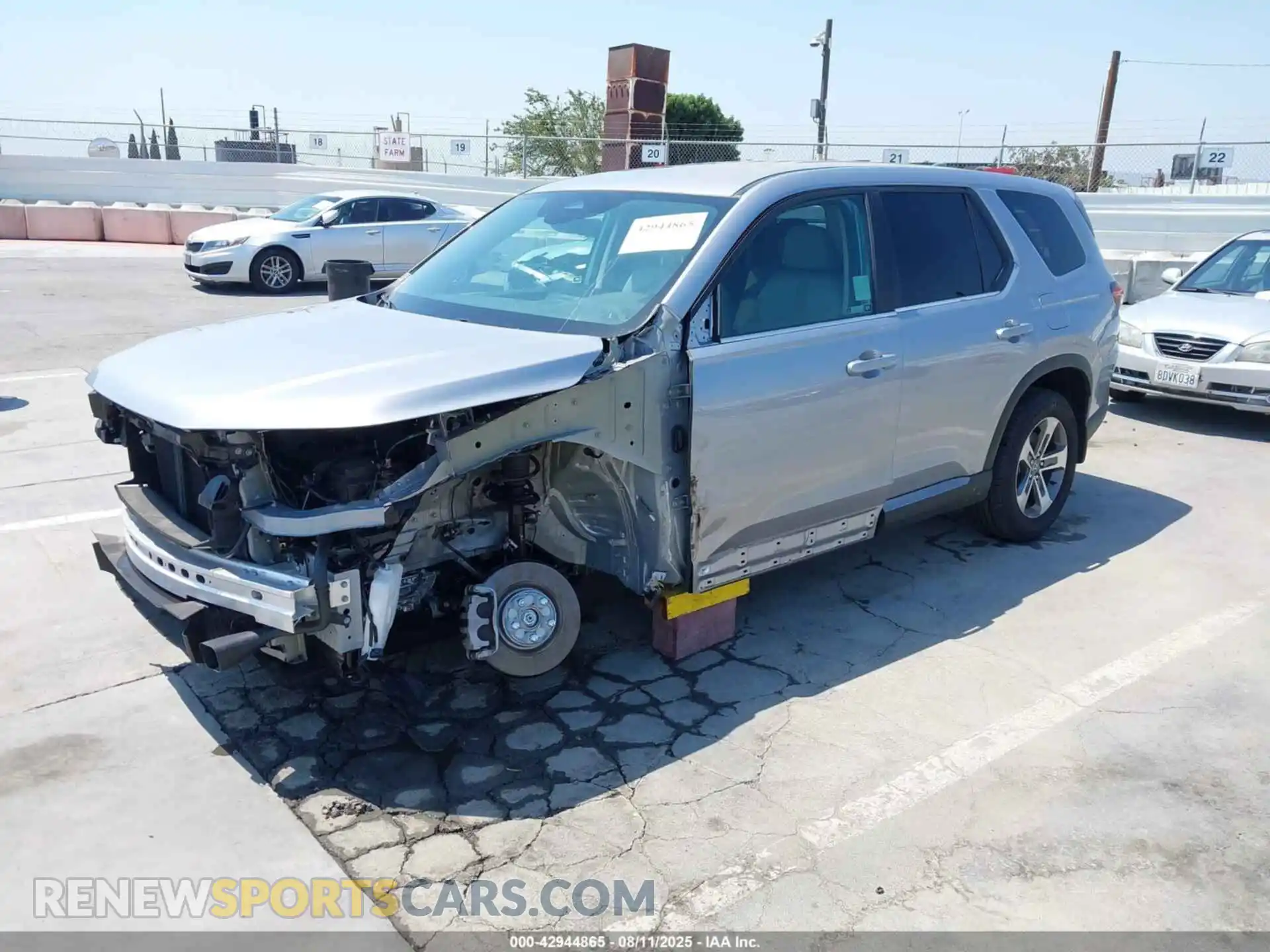 2 Photograph of a damaged car 5FNYG1H45RB034266 HONDA PILOT 2024