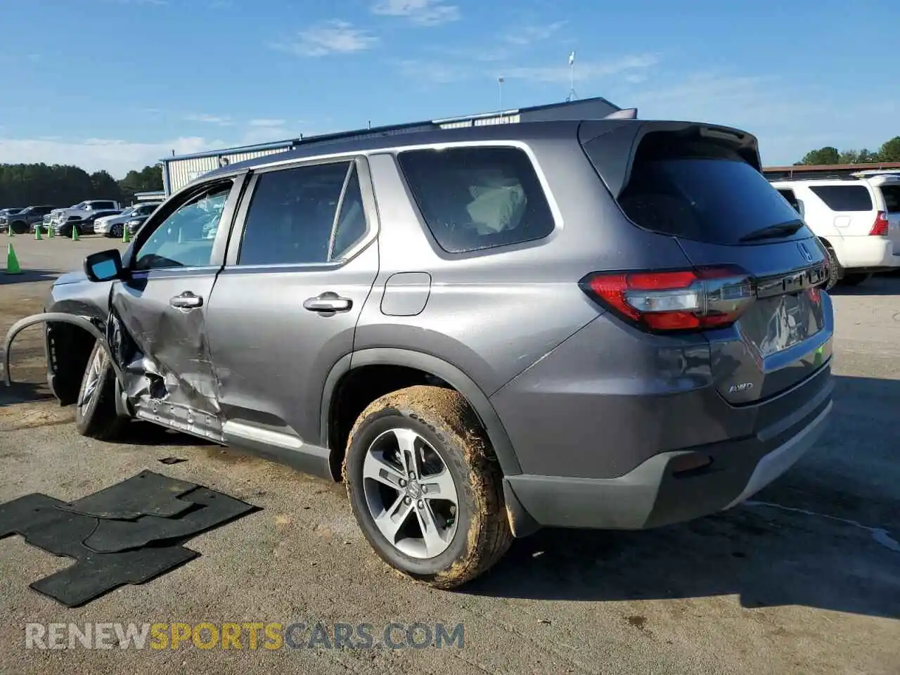 2 Photograph of a damaged car 5FNYG1H49RB041981 HONDA PILOT 2024