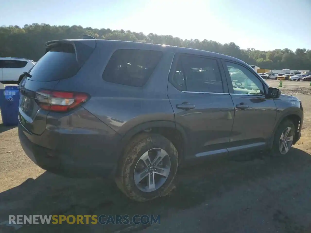 3 Photograph of a damaged car 5FNYG1H49RB041981 HONDA PILOT 2024