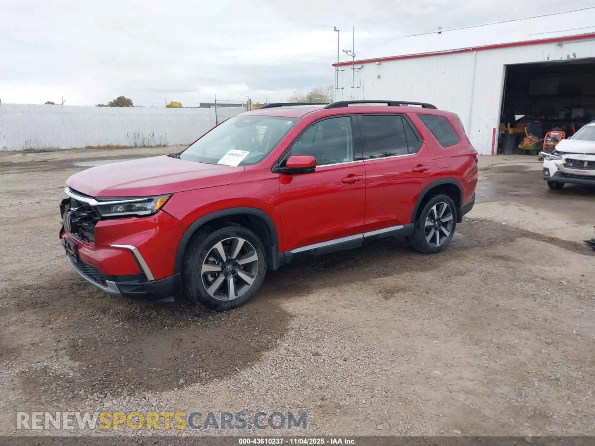 2 Photograph of a damaged car 5FNYG1H71RB035070 HONDA PILOT 2024