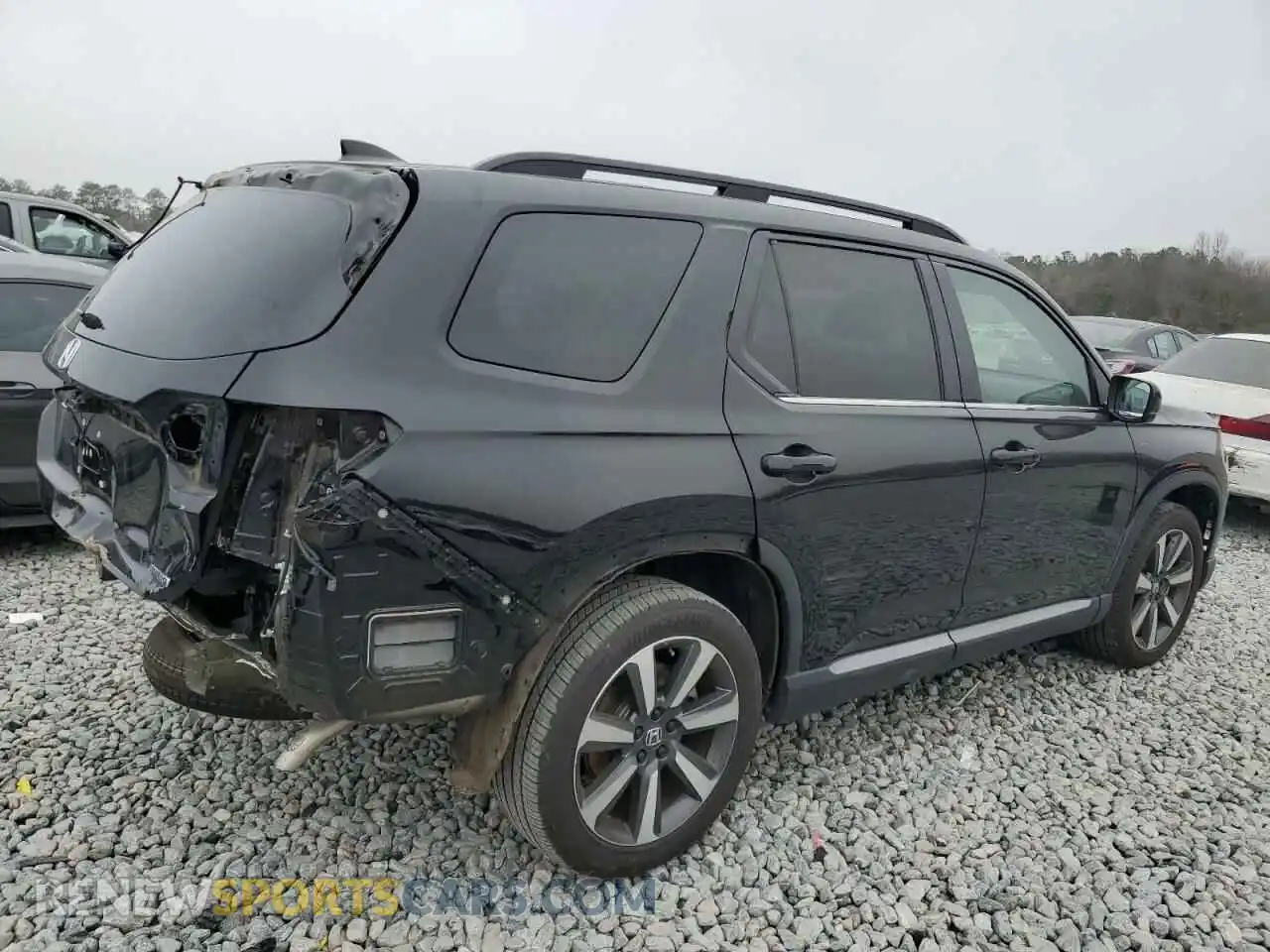 3 Photograph of a damaged car 5FNYG1H72RB022800 HONDA PILOT 2024