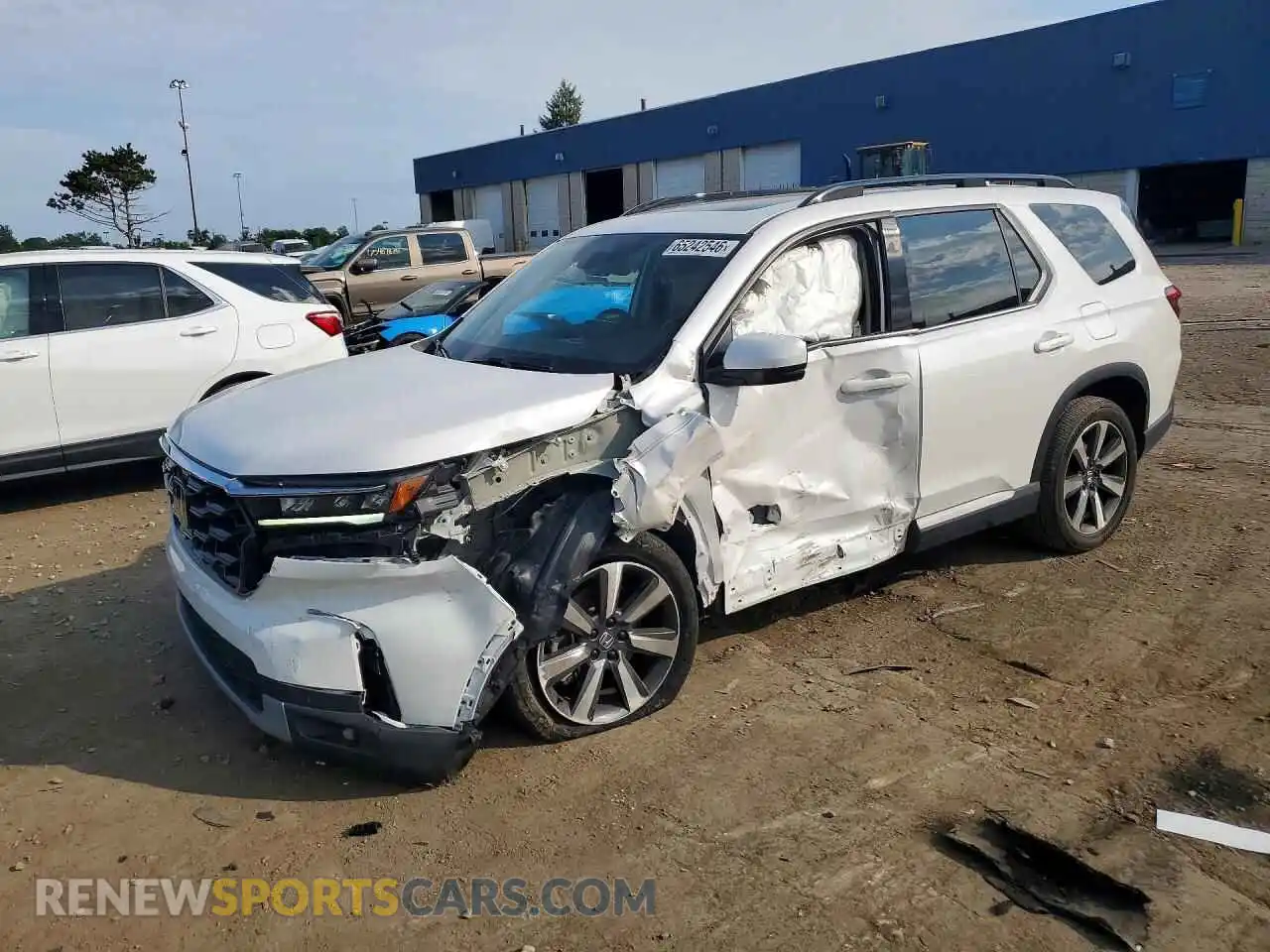 1 Photograph of a damaged car 5FNYG1H7XRB023872 HONDA PILOT 2024