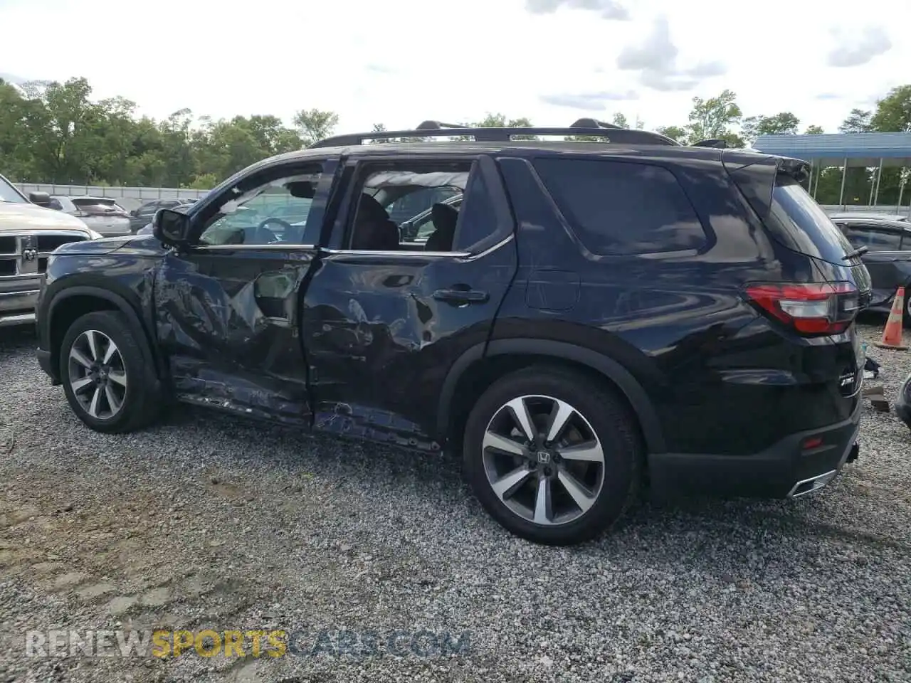 2 fotografías del automóvil dañado 5FNYG1H85RB046629 HONDA PILOT 2024