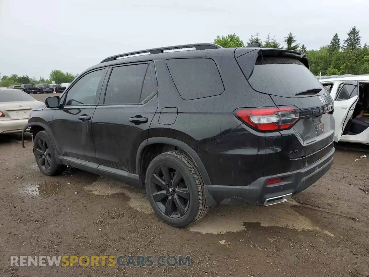 2 Photograph of a damaged car 5FNYG1H86RB500306 HONDA PILOT 2024